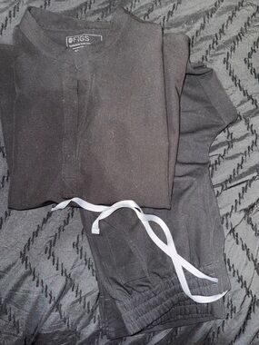 Figs scrub set black
